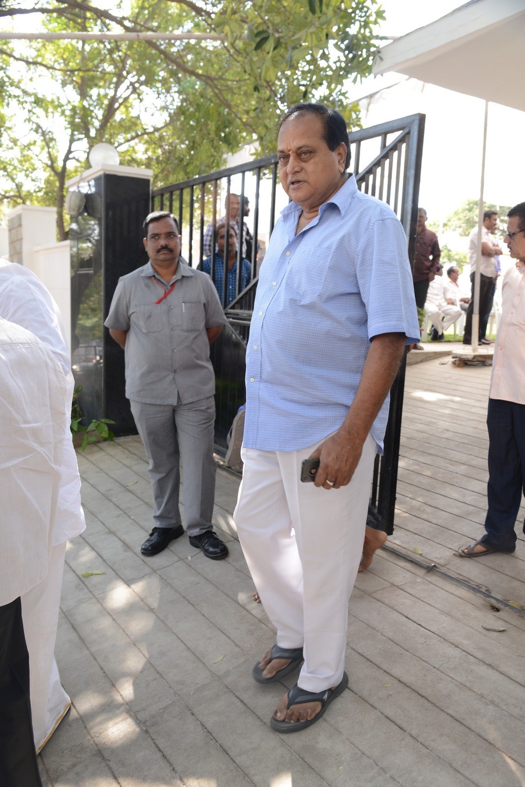 VB Rajendra Prasad Condolences Photos 01 - 104 / 170 photos