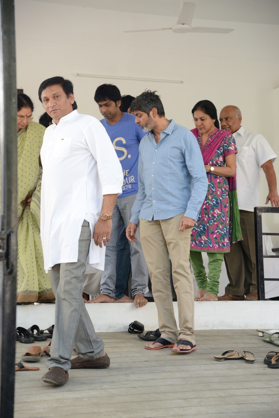 VB Rajendra Prasad Condolences Photos 01 - 140 / 170 photos