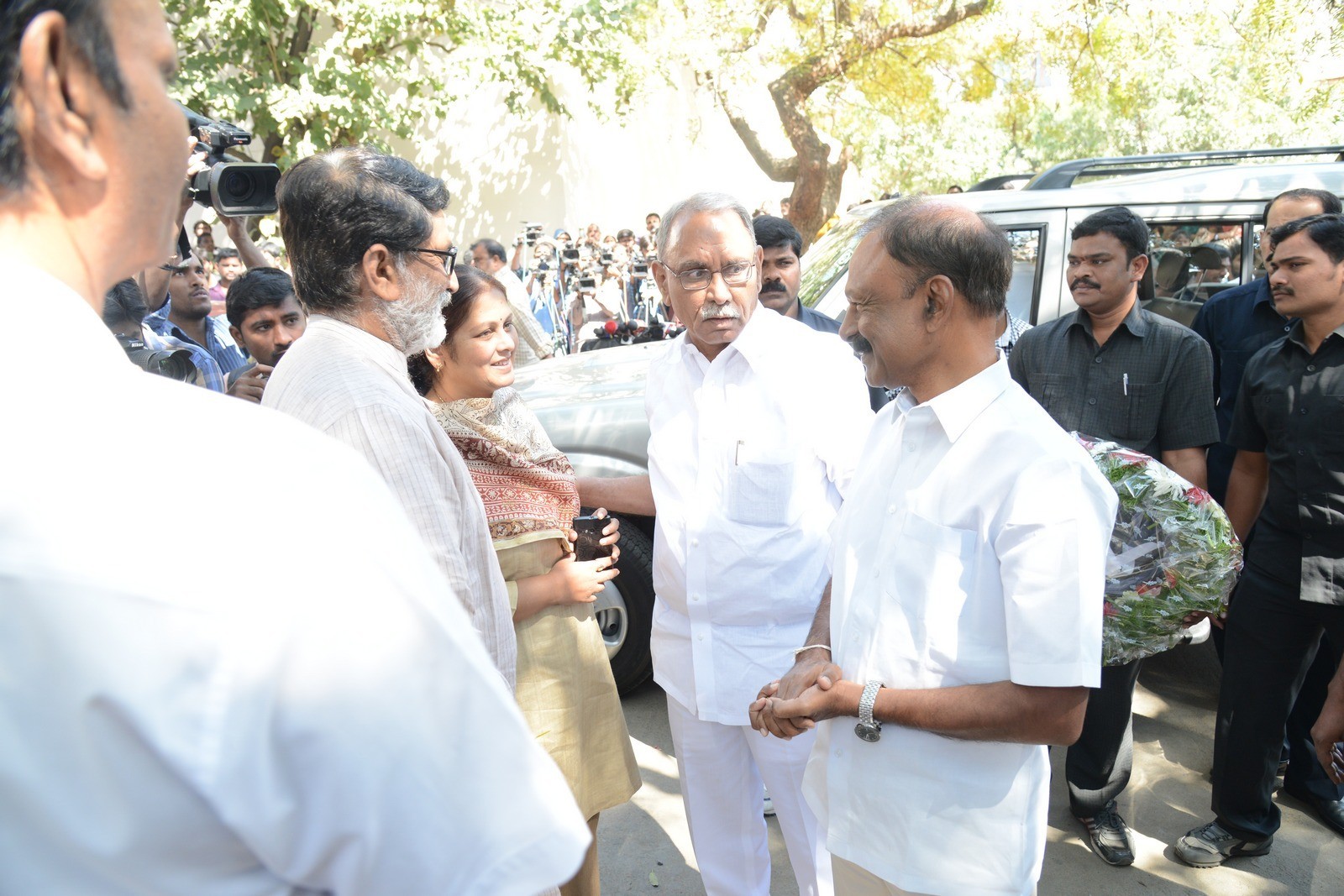 VB Rajendra Prasad Condolences Photos 01 - 155 / 170 photos