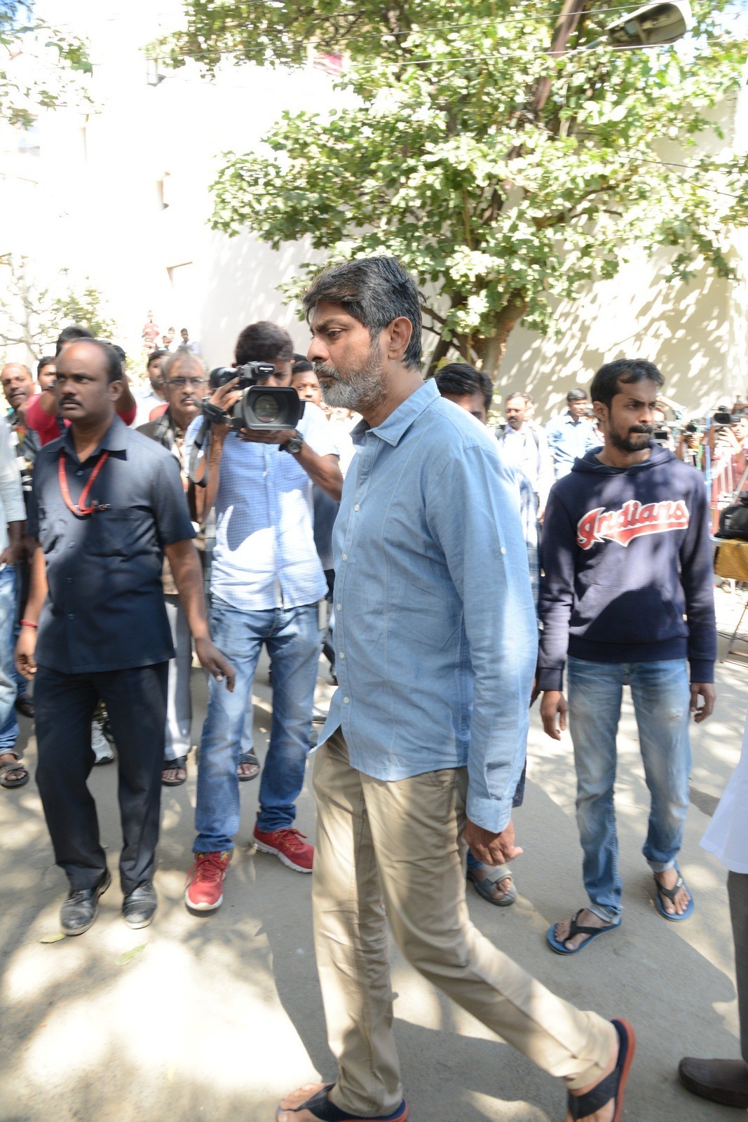 VB Rajendra Prasad Condolences Photos 01 - 161 / 170 photos