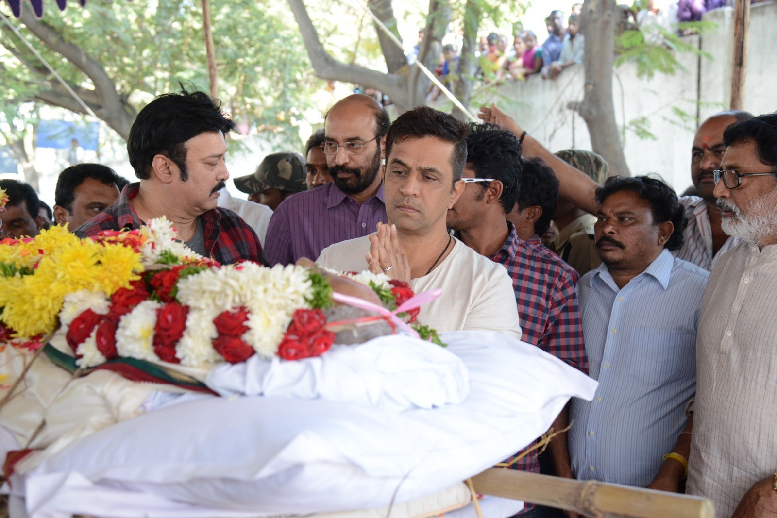VB Rajendra Prasad Condolences Photos 02 - 31 / 170 photos
