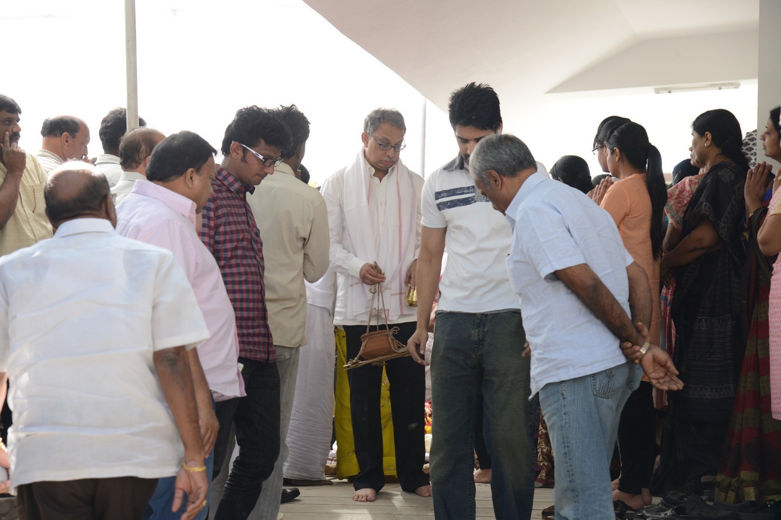 VB Rajendra Prasad Condolences Photos 02 - 57 / 170 photos