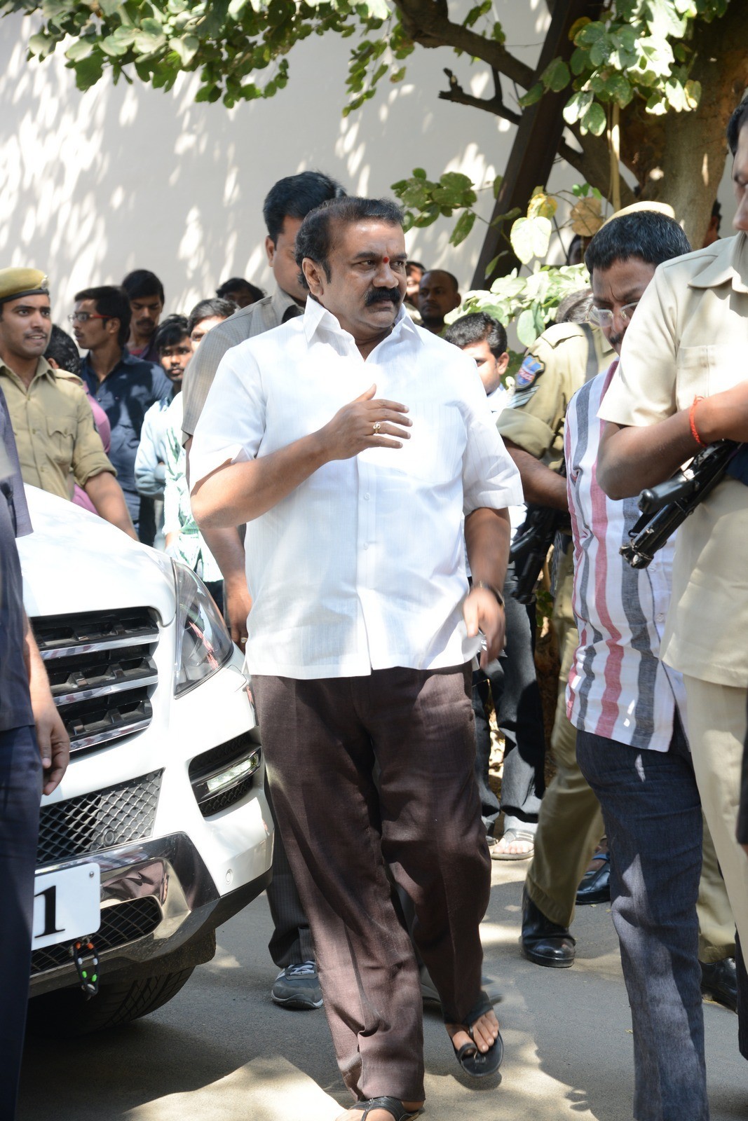 VB Rajendra Prasad Condolences Photos 02 - 117 / 170 photos