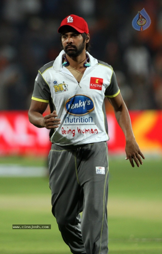 Veer Marathi vs Mumbai Heroes Match - 1 / 96 photos