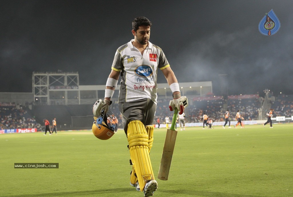 Veer Marathi vs Mumbai Heroes Match - 29 / 96 photos
