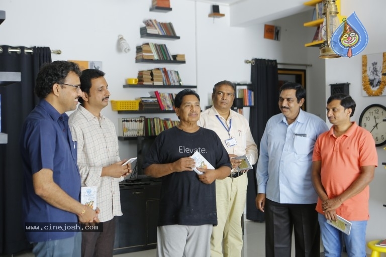 Vendi Chandamamalu Book Launch - 9 / 12 photos