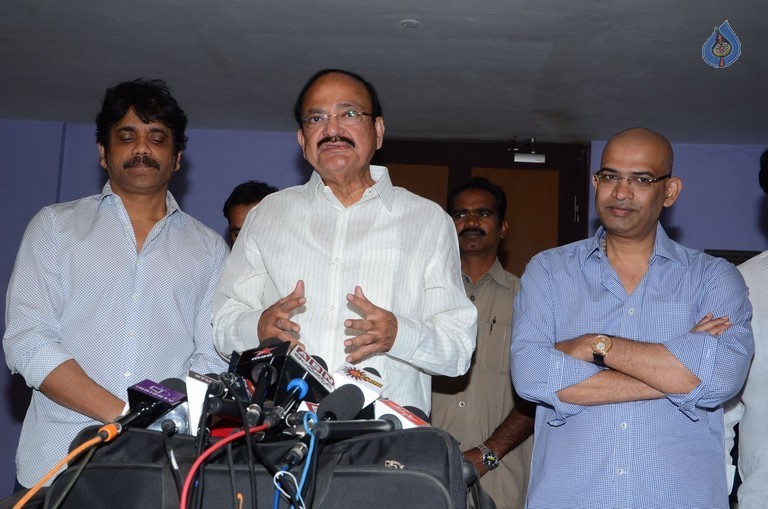 Venkaiah Naidu Watches Om Namo Venkatesaya - 40 / 41 photos