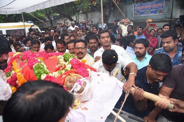 Venu Madhav Anthima Yatra - 13 / 97 photos