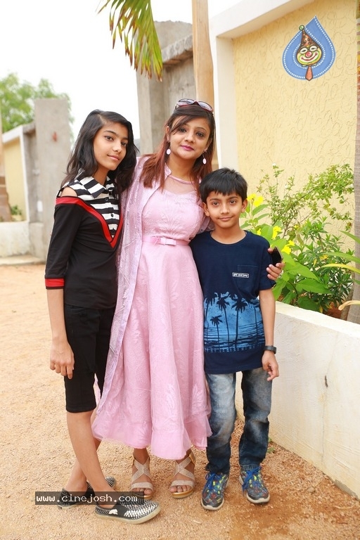Vidhan Bokadiya Birthday Bash Photos - 25 / 26 photos