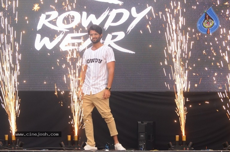 Vijay Devarakonda Launches Rowdy App - 2 / 37 photos
