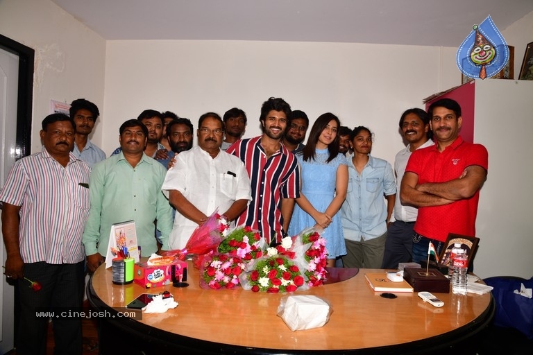 Vijay Deverakonda Birthday Celebrations - 1 / 7 photos