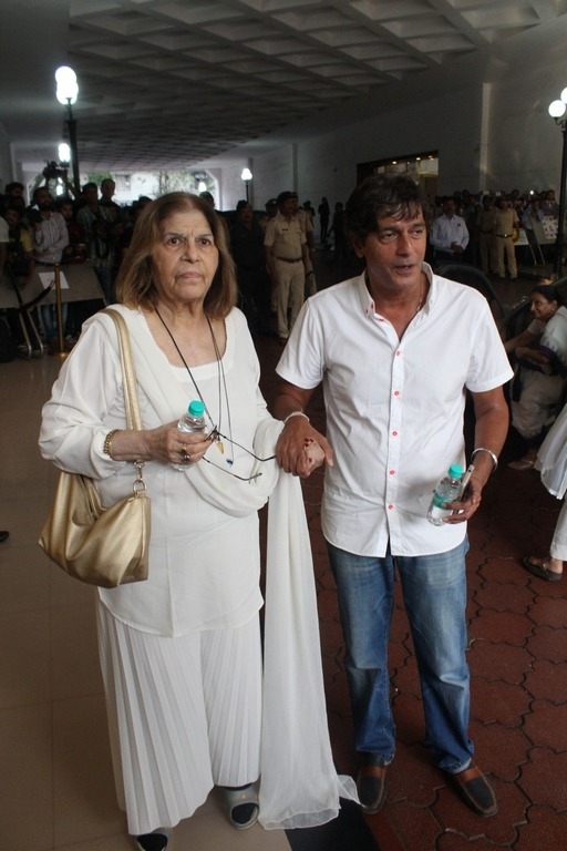 Vinod Khanna Prayer Meet Photos - 34 / 42 photos