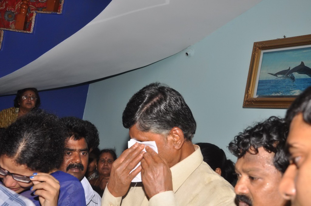 VIPs at Yerran Naidu Dead Body - 4 / 64 photos