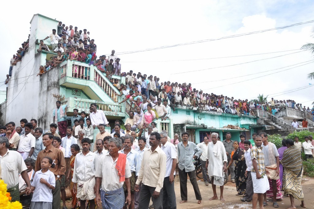 VIPs at Yerran Naidu Dead Body - 14 / 64 photos