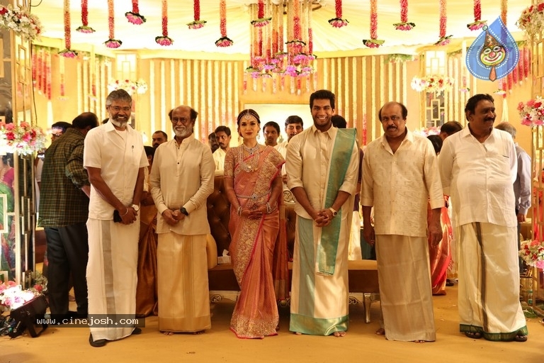 Vishagan - Soundarya Wedding Reception - 13 / 42 photos