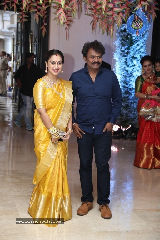 Vishagan - Soundarya Wedding Reception - 36 / 42 photos