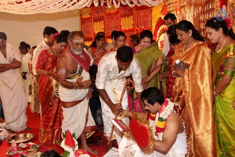 Vishal Sister Aishwarya Wedding Photos - 2 / 8 photos