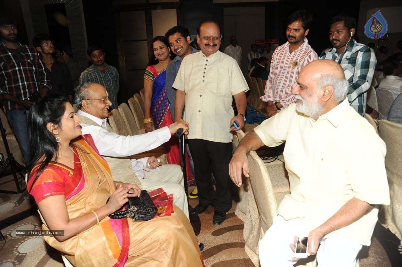 Vishwa Vijetha Vijayagadha Book Launch - 37 / 145 photos