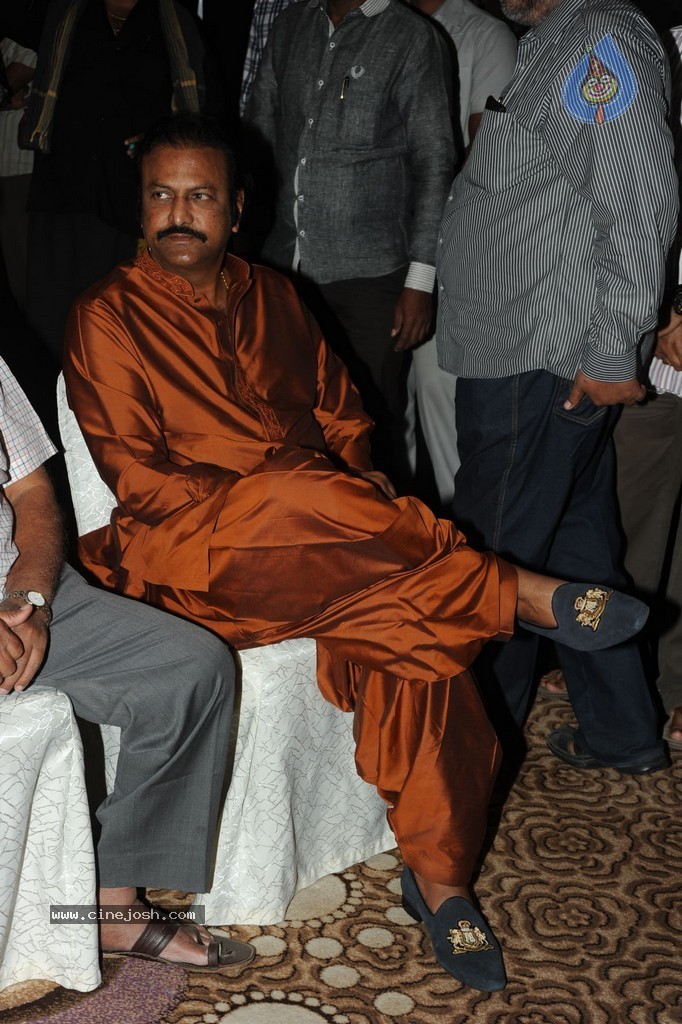 Vishwa Vijetha Vijayagadha Book Launch - 54 / 145 photos