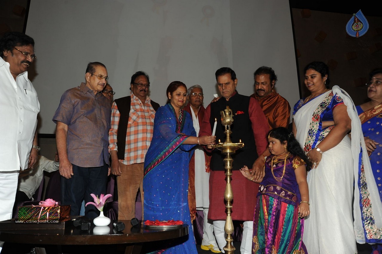 Vishwa Vijetha Vijayagadha Book Launch - 55 / 145 photos