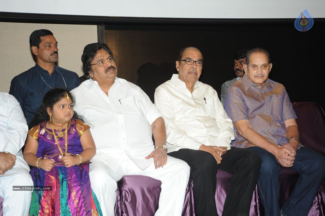 Vishwa Vijetha Vijayagadha Book Launch - 57 / 145 photos