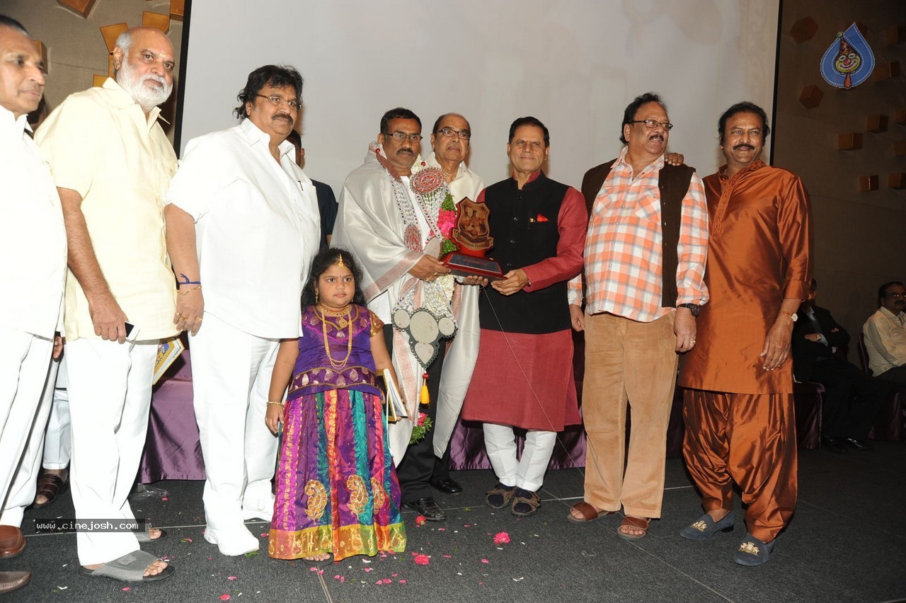 Vishwa Vijetha Vijayagadha Book Launch - 124 / 145 photos