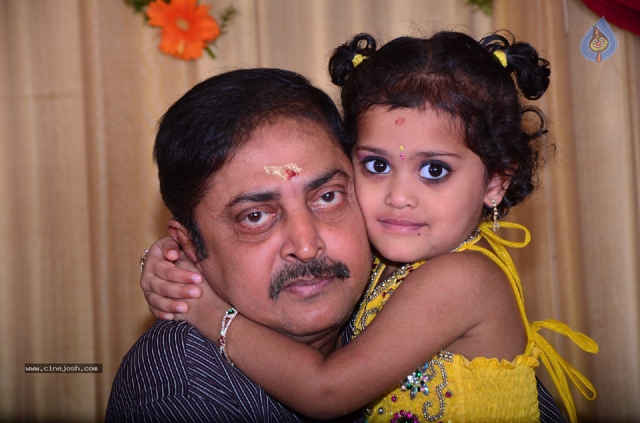 VP Mani Daughter Gayathiri Wedding Photos - 14 / 32 photos
