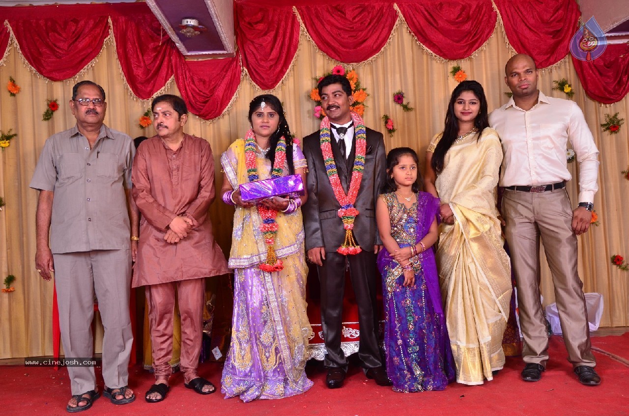 VP Mani Daughter Gayathiri Wedding Photos - 19 / 32 photos