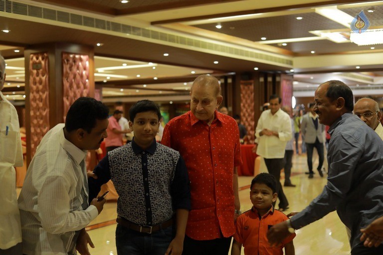 Jayalakshmi and Vinay Kumar Chowdhary Wedding Reception - 15 / 37 photos