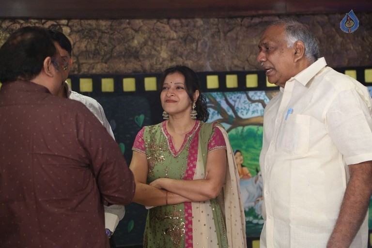 Jayalakshmi and Vinay Kumar Chowdhary Wedding Reception - 20 / 37 photos