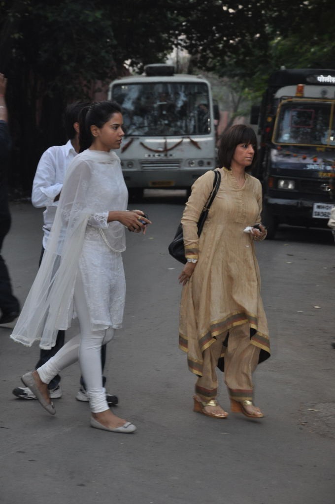 Yash Chopra Chautha Ceremony - 3 / 68 photos