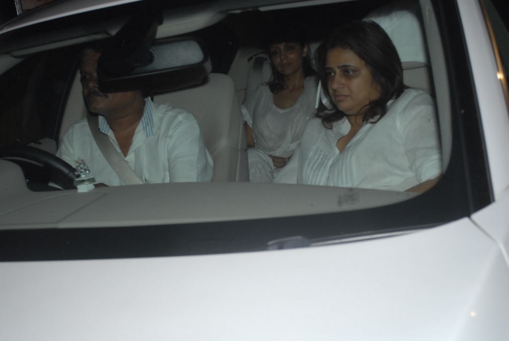 Yash Chopra Chautha Ceremony - 36 / 68 photos