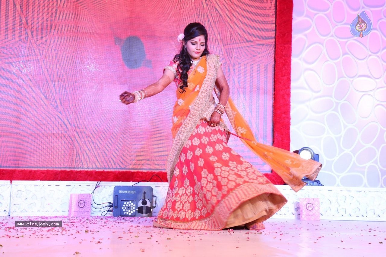 Yogesh and Krishika Sangeet Ceremony - 36 / 128 photos