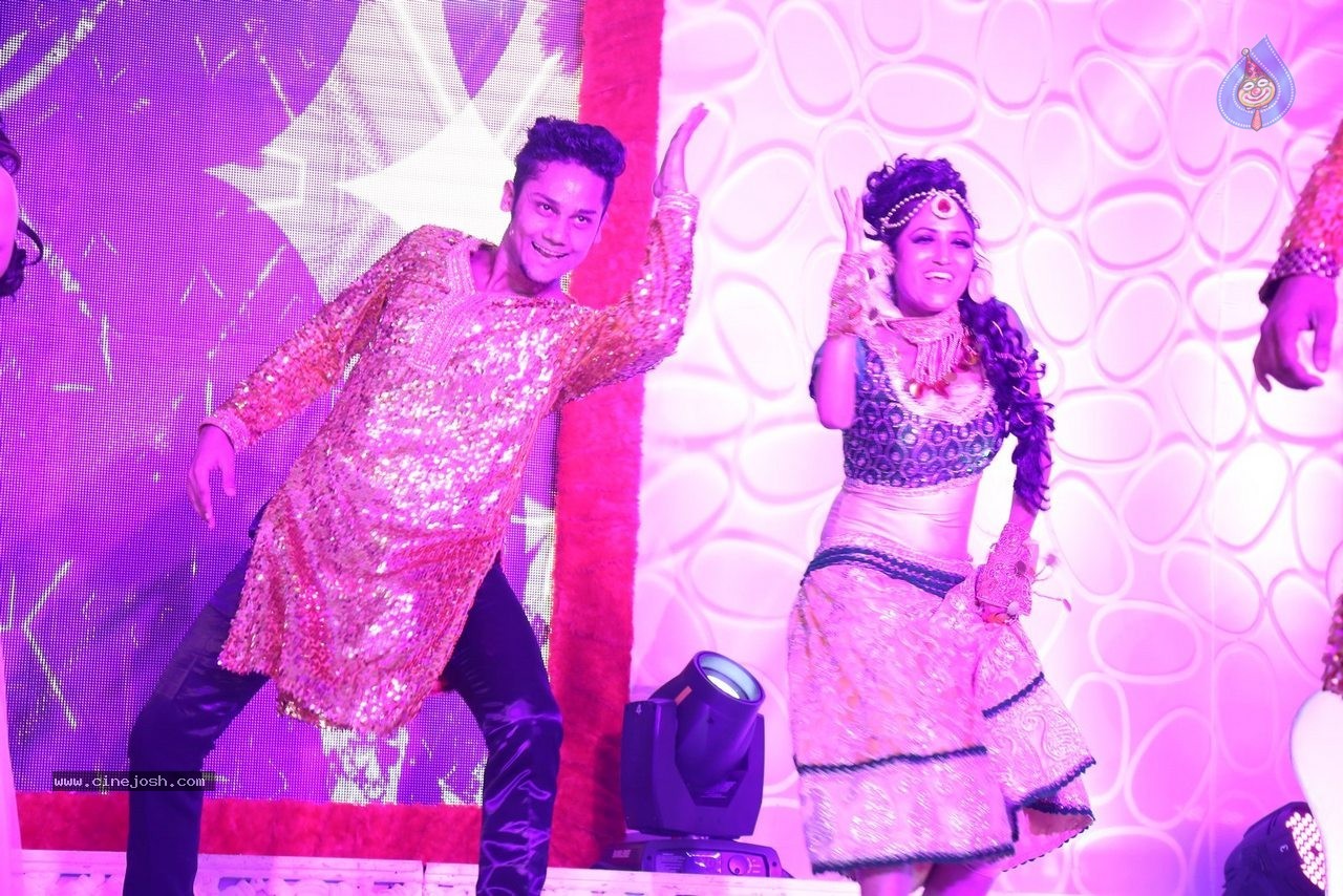 Yogesh and Krishika Sangeet Ceremony - 84 / 128 photos