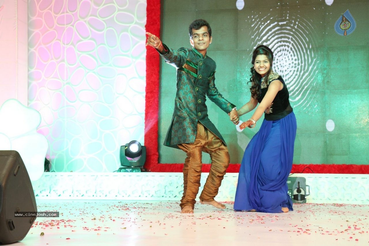 Yogesh and Krishika Sangeet Ceremony - 100 / 128 photos