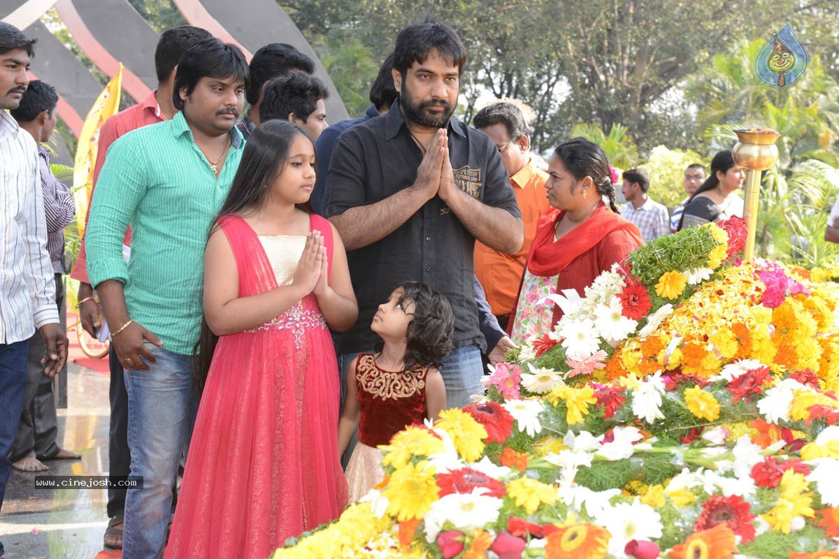 YVS Chowdary Visits NTR Ghat - 35 / 52 photos