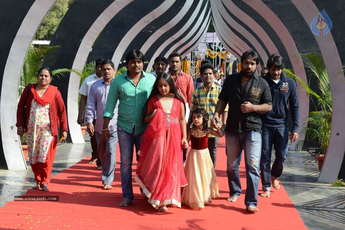 YVS Chowdary Visits NTR Ghat - 48 / 52 photos