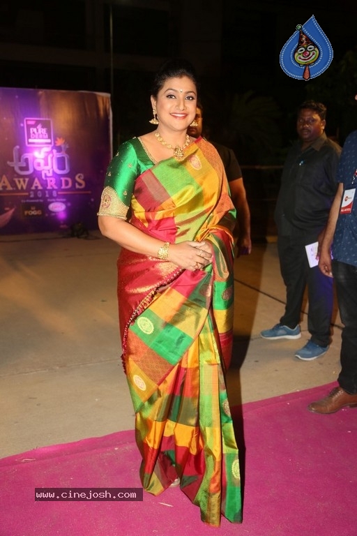 Zee Telugu Apsara Awards 2018 - 23 / 106 photos