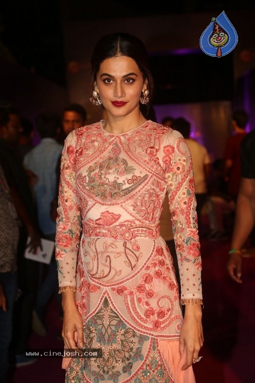 Zee Telugu Apsara Awards 2018 - 24 / 106 photos