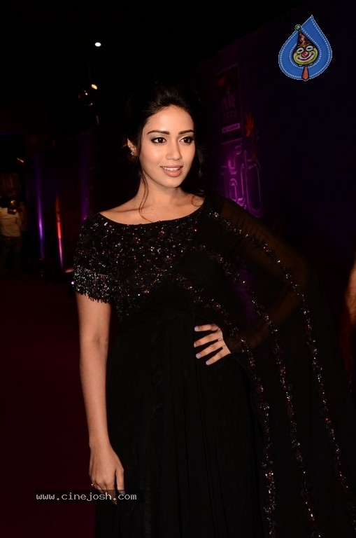 Zee Telugu Apsara Awards 2018 - 36 / 106 photos