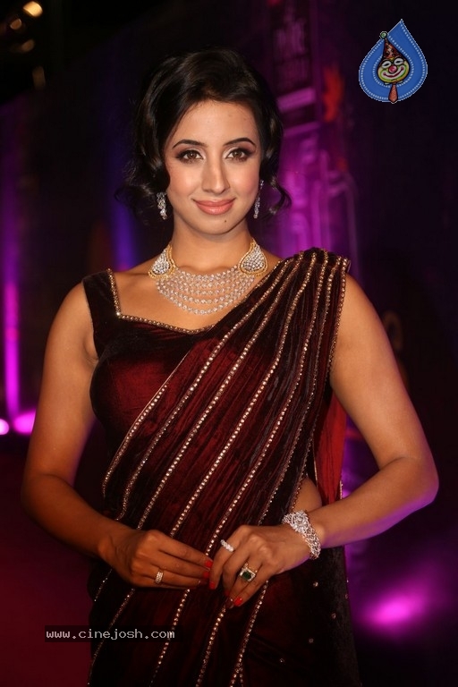 Zee Telugu Apsara Awards 2018 - 87 / 106 photos