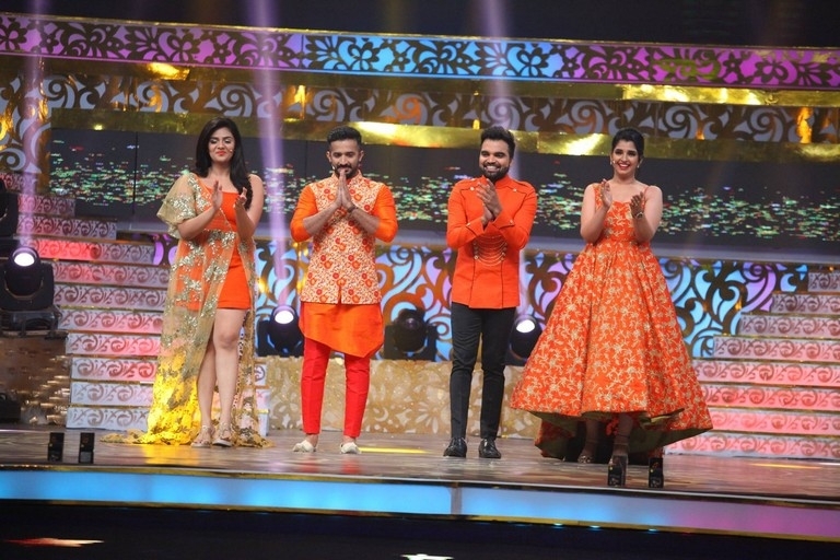 Zee Telugu Golden Awards 2017 - 37 / 55 photos