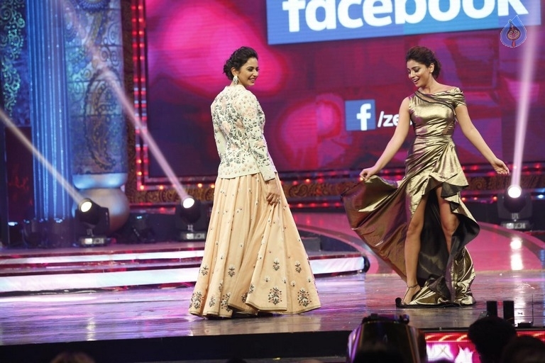 Zee Tv Apsara Award Stills Photo 54 of 61