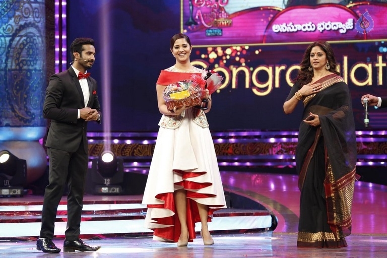 Zee Tv Apsara Award Stills Photo 56 of 61