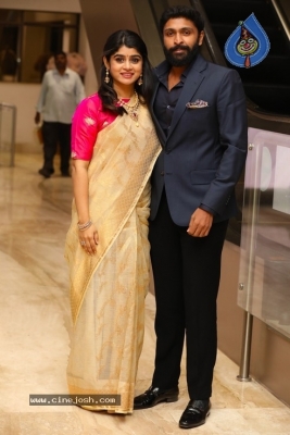 Actor Sathish - Sindhu Wedding Reception Stills - 80 of 105