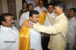 Akhilesh Yadav Meets AP Politicians - 12 of 34