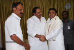 Akhilesh Yadav Meets AP Politicians - 23 of 34