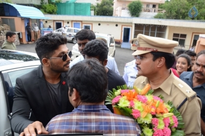 Allu Arjun and SS Rajamouli at Traffic Awareness Event - 32 of 81