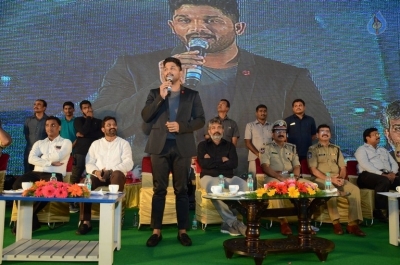 Allu Arjun and SS Rajamouli at Traffic Awareness Event - 72 of 81