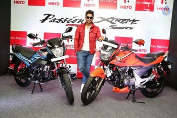 Allu Arjun Launches Hero Motocorp Bikes - 36 of 42